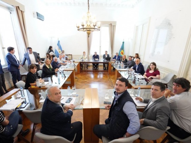 Provincia: el oficialismo logr dictamen para el Presupuesto